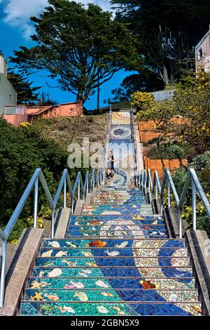 Die 16th Avenue hat geflieste Treppen, San Francisco, Kalifornien, USA Stockfoto