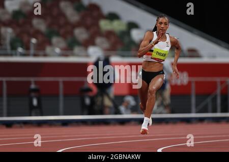 Tokio, Japan. August 2021. THIAM Nafissatou (Bel) Leichtathletik : Frauen-Heptathlon 200 m während der Olympischen Spiele 2020 in Tokio im Nationalstadion in Tokio, Japan . Quelle: AFLO SPORT/Alamy Live News Stockfoto