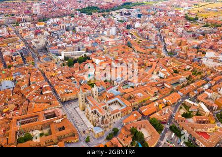 Luftaufnahme der Stadtlandschaft von Leon Stockfoto