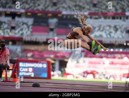 5. August 2021; Olympiastadion, Tokio, Japan: Tag der Olympischen Sommerspiele 13 in Tokio 2020; Frauen-Heptathlon, Weitsprung, ELLENWOOD Georgia of Canada Stockfoto