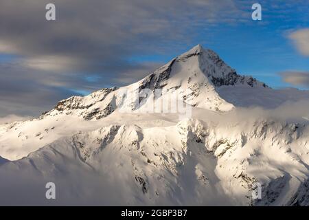 Mount Aspiring und der Bonar Gletscher, Winter. Mount Aspiring National Park. Central Otago, Neuseeland Stockfoto