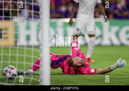 4. August 2021: Inter Miami Torwart NICK MARSHMAN (32) verfehlt beim Fußballspiel MLS Orlando City gegen Inter Miami im Exploria Stadium in Orlando, FL am 4. August 2021 einen Torblock. (Bild: © Cory Knowlton/ZUMA Press Wire) Stockfoto