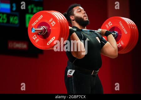 TOKIO, JAPAN - 4. AUGUST: Enzo Kofi Kuworge aus den Niederlanden tritt während der Olympischen Spiele in Tokio 2020 auf dem Tokyo International Forum am 4. August 2021 in Tokio, Japan, mit +109 kg an (Foto: Ronald Hoogendoorn/Orange Picics) NOCNSF Stockfoto