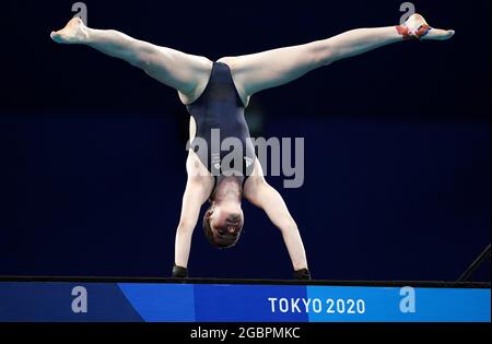 Die britische Andrea Spendolini-Sirieix in Aktion beim Finale der 10-m-Plattform für Frauen beim Tauchen im Tokyo Aquatics Center am dreizehnten Tag der Olympischen Spiele in Tokio 2020 in Japan. Bilddatum: Donnerstag, 5. August 2021. Stockfoto