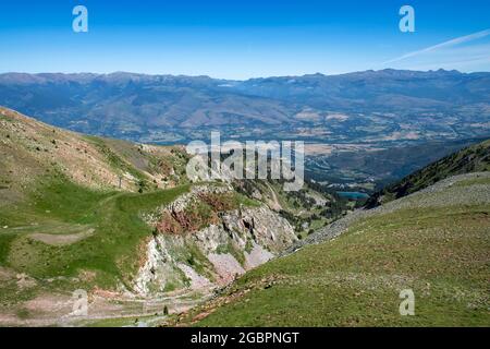 Blick vom Skigebiet La Molina im Sommer Cerdanya, Provinz Girona, Katalonien, Spanien Stockfoto