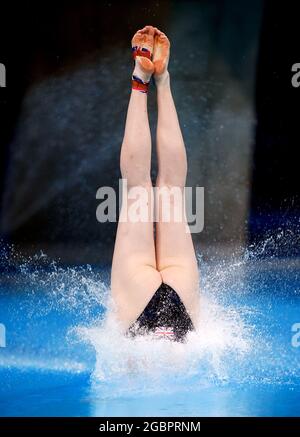 Die britische Andrea Spendolini-Sirieix in Aktion beim Finale der 10-m-Plattform für Frauen beim Tauchen im Tokyo Aquatics Center am dreizehnten Tag der Olympischen Spiele in Tokio 2020 in Japan. Bilddatum: Donnerstag, 5. August 2021. Stockfoto