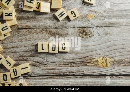 Logikwort In Holzwürfel Geschrieben Stockfoto