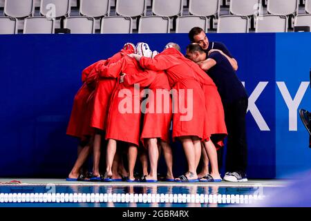 TOKIO, JAPAN - 5. AUGUST: Team ROC während des Olympischen Wasserpoloturniers der Frauen in Tokio 2020 Halbfinale zwischen dem Team ROC und dem Team der Vereinigten Staaten im Tatsumi Waterpolo Center am 5. August 2021 in Tokio, Japan (Foto: Marcel ter Bals/Orange Picles) Stockfoto