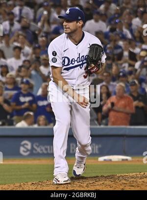 Los Angeles, Usa. August 2021. Los Angeles Dodgers Startpitcher Max Scherzer liefert während des 7. Innings gegen die Houston Astros im Dodger Stadium in Los Angeles am Mittwoch, den 4. August 2021. Foto von Jim Ruymen/UPI Credit: UPI/Alamy Live News Stockfoto