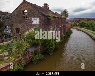 Luftberichte Bilder von riesigen Mengen an Fliegenkippen auf dem ehemaligen Töpferstandort Stoke on Trent Staffordshire Drone Housing Planning bewilligt für 40 Stockfoto