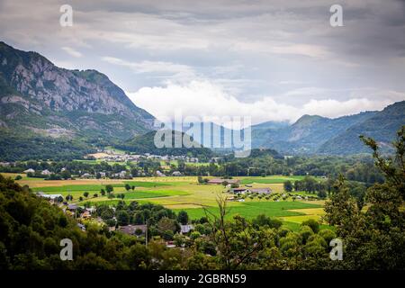 argeles gazost ist eine Gemeinde im Département Hautes-Pyrénées im Südwesten Frankreichs. Der Tierpark Pyrénées befindet sich in Argelès-Gazost. Stockfoto