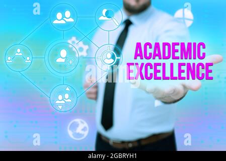 Konzeptionelle Bildunterschrift Academic Excellence. Geschäftsansatz Erzielung hoher Gehalte und überlegener Leistung Gentelman Uniform Standing Holding New Stockfoto
