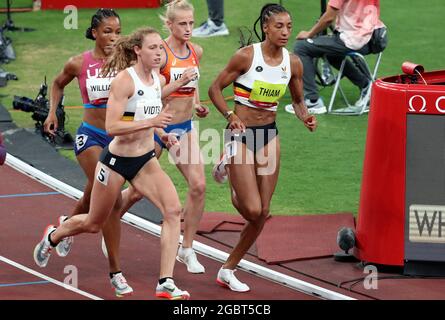 Die Belgierin Noor Vidts und die Belgierin Nafissatou Nafi Thiam wurden während des 800-m-Rennens, dem siebten und letzten Rennen am zweiten Tag der Frauen, in Aktion gezeigt Stockfoto