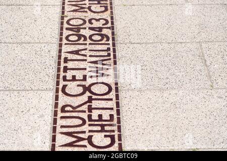 Die Grenzlinie des Warschauer Ghettos zur Ghetto-Mauer 1940 bis 1943 in der Zelazna-Straße in Warschau, Polen. 21. Mai 2021 © Wojciech Strozyk / Alamy Stockfoto Stockfoto