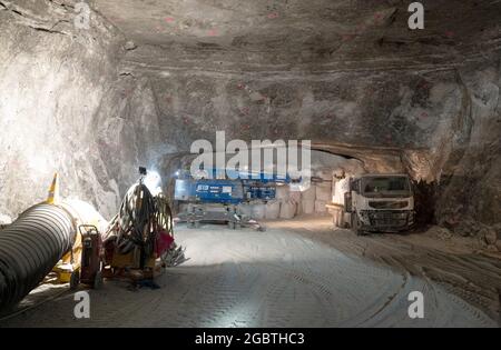 Heilbronn, Deutschland. August 2021. Abfälle werden in der unterirdischen Deponie der Südwestdeutschen Salzwerke deponiert. Quelle: Bernd Weißbrod/dpa/Alamy Live News Stockfoto