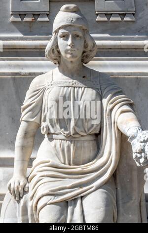 Skulpturendetail im Julio Grave de Peralta Monument, Holguin City Kuba 2016 Stockfoto