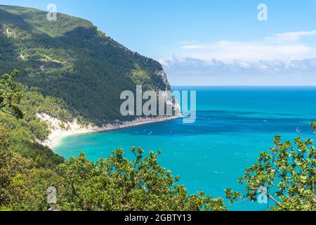 Region Marken. Meereslandschaft von Conero, Sirolo, Italien Stockfoto