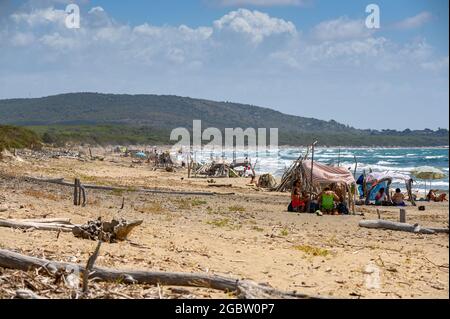 Strand an den Feniglia Dunes Split in der Toskana Stockfoto