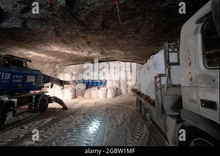 Heilbronn, Deutschland. August 2021. Abfälle werden in der unterirdischen Deponie der Südwestdeutschen Salzwerke deponiert. Quelle: Bernd Weißbrod/dpa/Alamy Live News Stockfoto