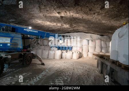 Heilbronn, Deutschland. August 2021. Abfälle werden in der unterirdischen Deponie der Südwestdeutschen Salzwerke deponiert. Quelle: Bernd Weißbrod/dpa/Alamy Live News Stockfoto