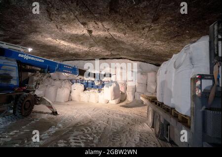 Heilbronn, Deutschland. August 2021. Abfälle werden in der unterirdischen Deponie der Südwestdeutschen Salzwerke deponiert. Quelle: Bernd Weißbrod/dpa/Alamy Live News Stockfoto