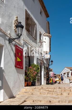 Straßen von El Castell de Guadalest, Spanien Stockfoto