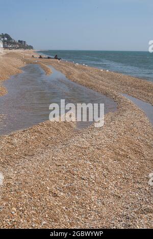 Sandgate kent Kiesstrand Stockfoto