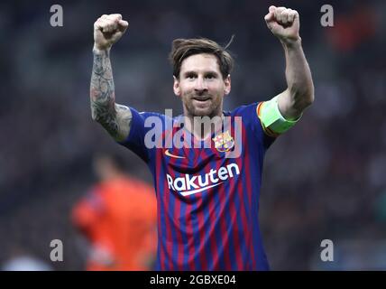 Fileboto vom 03-10-2018 von Lionel Messi aus Barcelona, als er feiert, dass seine Seiten das dritte Tor schießen. Ausgabedatum: Donnerstag, 5. August 2021. Stockfoto