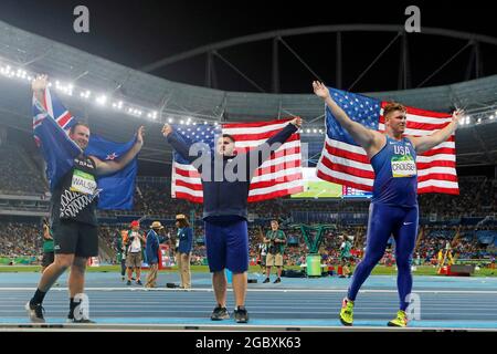 Ryan Crouser vom US-Team shot Put gewinnt Goldmedaille bei den Olympischen Sommerspielen 2016 in Rio, Leichtathletik. Joe Kovacs Silber, Tom Walsh Bronze Stockfoto