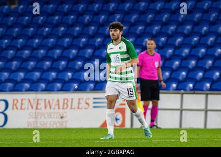 Ben Clark von den Neuen Heiligen in Aktion. The New Saints gegen FC Viktoria Plzeň in der 3. Qualifikationsrunde der UEFA Europa Conference League im Cardiff Cit Stockfoto