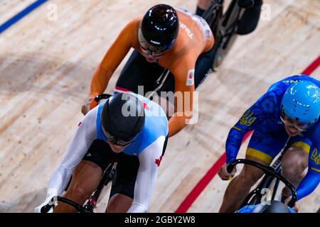 Shizuoka, Japan. August 2021. Kelsey Mitchell (CAN) Radfahren : Frauen Keirin Finale während der Olympischen Spiele in Tokio 2020 auf dem Izu Velodrome in Shizuoka, Japan . Quelle: Shutaro Mochizuki/AFLO/Alamy Live News Stockfoto