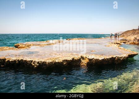Schöne Höhle mit Felsen in Ninh Thuan Provinz Südvietnam Stockfoto