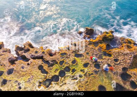 Schöne Höhle mit Felsen in Ninh Thuan Provinz Südvietnam Stockfoto