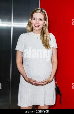 London, Großbritannien. August 2021. Rachel Riley nimmt an der Press Night für „Singin“ in The Rain im Sadler's Wells Theatre in London Teil. (Foto von Brett Cove/SOPA Images/Sipa USA) Quelle: SIPA USA/Alamy Live News Stockfoto