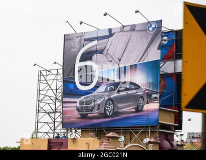 Kalkutta, Indien. August 2021. Der deutsche Automobilhersteller BMW hat die aktualisierte Version des Gran Turismo der Serie 6 auf den Markt gebracht. Der neue 6GT ist im Wesentlichen die ‘Tourer'-Version der Serie 5. Dieses Foto wurde in Kalkutta, Westbengalen, aufgenommen. (Foto von Soumyabrata Roy/Pacific Press/Sipa USA) Quelle: SIPA USA/Alamy Live News Stockfoto