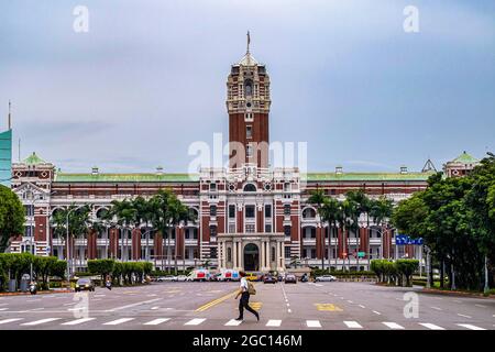 Taipeh, Taiwan. August 2021. Eine allgemeine Ansicht des Präsidentenbüros in Taipeh. Kredit: SOPA Images Limited/Alamy Live Nachrichten Stockfoto