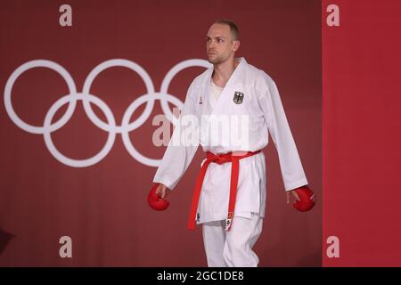 Tokio, Japan. August 2021. Karate: Olympia, Männer, Endrunde, 75 kg/Kumite bei Nippon Budokan. Noah Bitsch aus Deutschland. Quelle: Jan Woitas/dpa/Alamy Live News Stockfoto