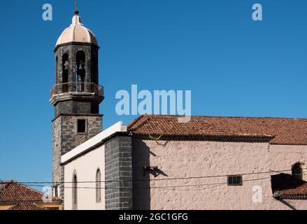 Glockenturm im historischen Zentrum, Santo Domingo Kirche, La Orotava, Teneriffa, Kanarische Inseln, Spanien Stockfoto