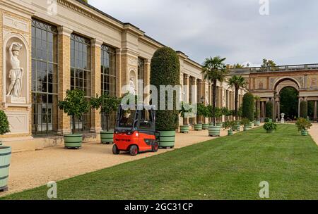 Die Neue Orangerie In Den Schlossgärten Von Sanssouci In Potsdam Stockfoto