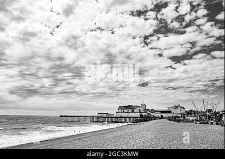 Der alte Pier an der Küste von Bognor Regis , West Sussex England, UK-Foto von Simon Dack Stockfoto