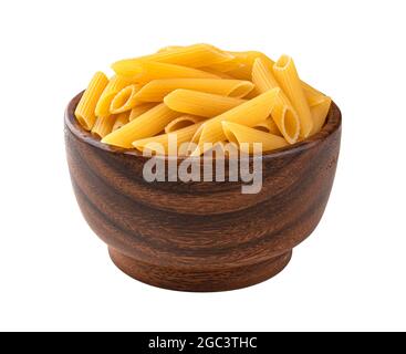 Penne Rigate Pasta isoliert auf weißem Hintergrund Stockfoto