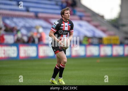 Wigan, Großbritannien. August 2021. Dan Sarginson (23) von Salford Red Devils am 8/6/2021 in Wigan, Großbritannien, im Einsatz. (Foto von Simon Whitehead/News Images/Sipa USA) Quelle: SIPA USA/Alamy Live News Stockfoto