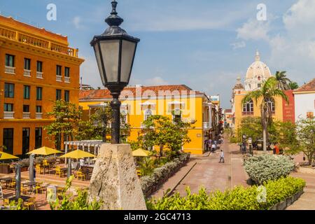 CARTAGENA DE INDIAS, KOLUMBIEN - 28. AUG 2015: Plaza Santa Teresa im Zentrum von Cartagena. Stockfoto