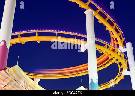 Santa Monica Pier Roller coster in Santa Monica, Kalifornien Stockfoto