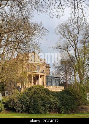 Blick auf die Villa Josef Thyssen im Thyssen Park in Mülheim Stockfoto