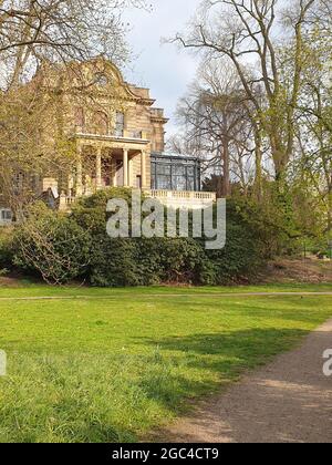 Blick auf die Villa Josef Thyssen im Thyssen Park in Mülheim Stockfoto