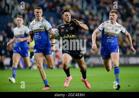 Leeds, Großbritannien. August 2021. Leeds, England - 6. August 2021 -Niall Evalds of Castleford Tigers in Aktion während der Rugby League Betfred Super League Leeds Rhinos vs Castleford Tigers im Emerald Headingley Stadium, Leeds, Großbritannien Dean Williams Credit: Dean Williams/Alamy Live News Stockfoto