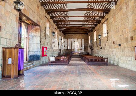 GUANE, KOLUMBIEN - 19. SEPTEMBER 2015: Koloniale Santa Lucia Kirche im Dorf Guane, Kolumbien Stockfoto