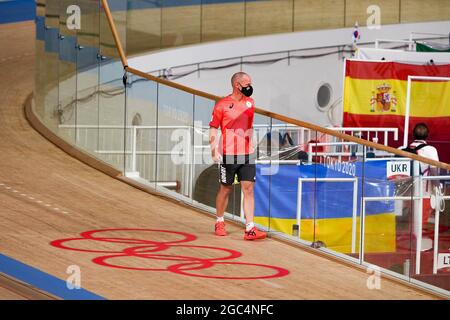 Shizuoka, Japan. August 2021. Benoit Vetu (JPN) Radsport: Sprint-Qualifikation der Frauen während der Olympischen Spiele 2020 in Tokio auf dem Izu Velodrome in Shizuoka, Japan. Quelle: Shutaro Mochizuki/AFLO/Alamy Live News Stockfoto
