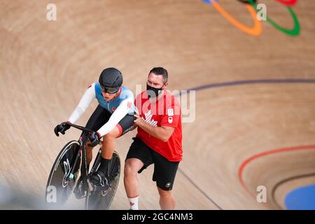 Shizuoka, Japan. August 2021. Lauriane Genest (CAN) Radfahren : Sprint-Qualifikation der Frauen während der Olympischen Spiele 2020 in Tokio auf dem Izu Velodrome in Shizuoka, Japan . Quelle: Shutaro Mochizuki/AFLO/Alamy Live News Stockfoto